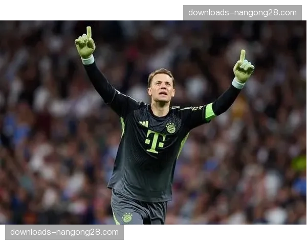 诺伊尔续约悬念持续，拜仁考虑汉堡门将霍伊尔作为备选